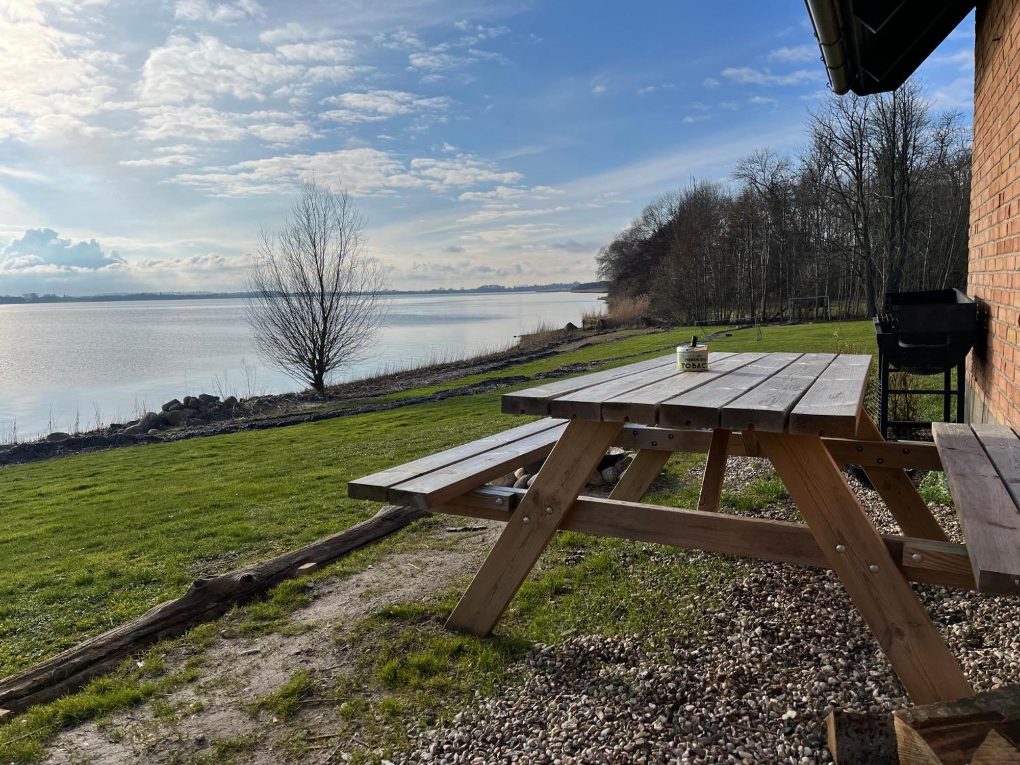 Cottage With Seaview Holbaek Exterior photo